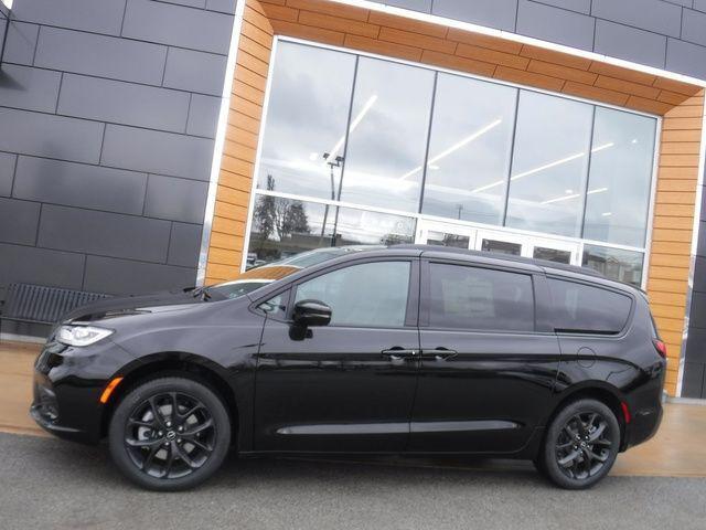 2026 Chrysler Pacifica PACIFICA LIMITED AWD