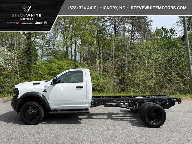2026 RAM Ram 5500 Chassis Cab RAM 5500 TRADESMAN CHASSIS REGULAR CAB 4X4 84 CA