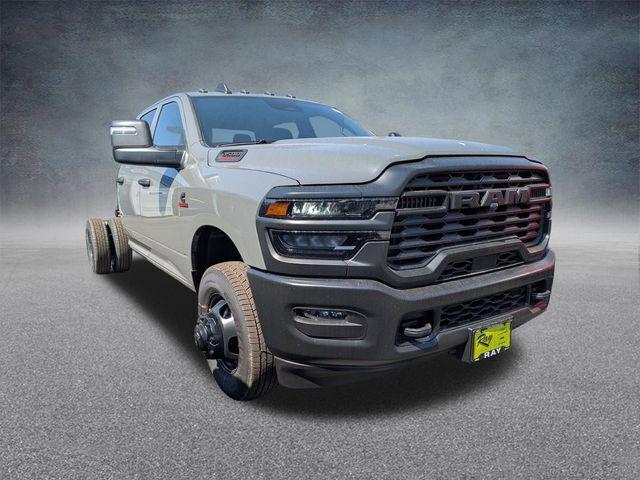 2026 RAM Ram 3500 Chassis Cab RAM 3500 TRADESMAN CREW CAB CHASSIS 4X4 60 CA