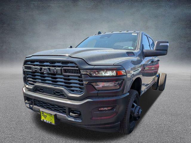 2026 RAM Ram 3500 Chassis Cab RAM 3500 TRADESMAN CREW CAB CHASSIS 4X4 60 CA
