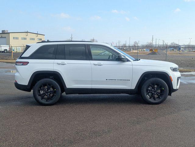 2026 Jeep Grand Cherokee Altitude 4x4