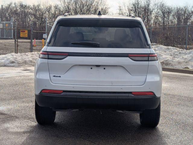 2026 Jeep Grand Cherokee Altitude 4x4