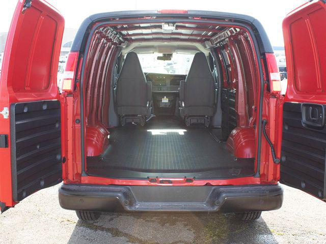 2025 Chevrolet Express Cargo Van RWD 2500 Regular Wheelbase WT