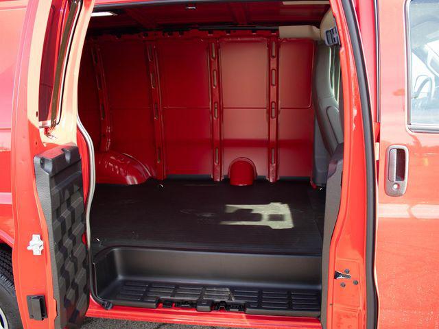 2025 Chevrolet Express Cargo Van RWD 2500 Regular Wheelbase WT
