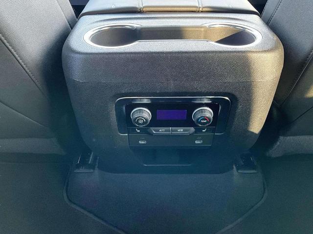 2022 Chevrolet Suburban 4WD Z71