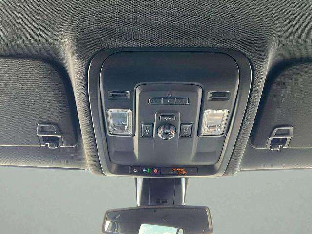 2022 Chevrolet Suburban 4WD Z71
