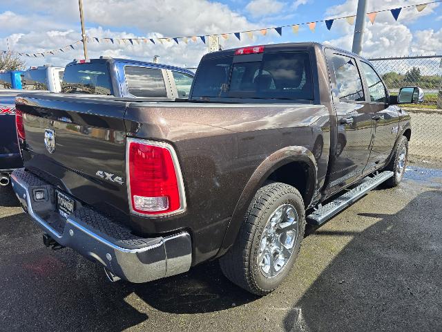 2017 Ram 1500 Laramie Crew Cab 4x4 5'7" Box