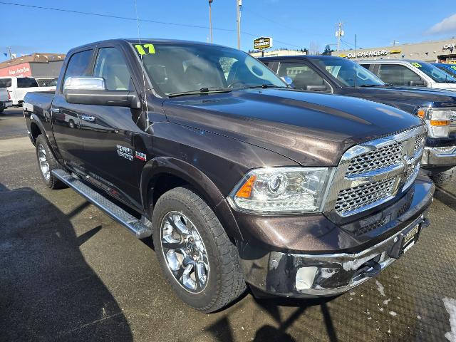 2017 Ram 1500 Laramie Crew Cab 4x4 5'7" Box
