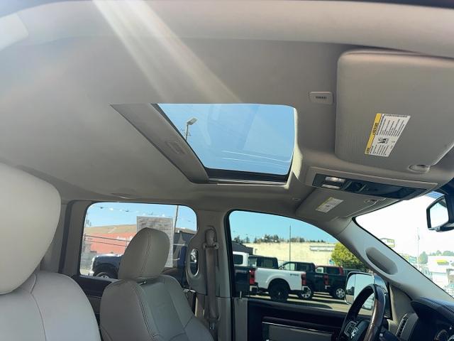 2017 Ram 1500 Laramie Crew Cab 4x4 5'7" Box