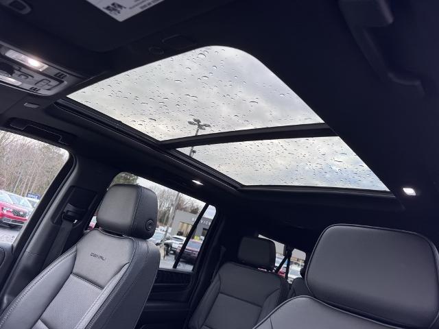 2023 GMC Yukon XL 4WD Denali