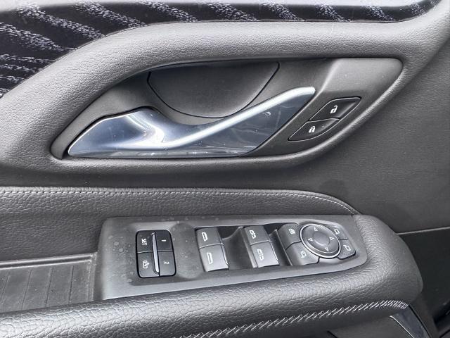 2023 GMC Yukon XL 4WD Denali