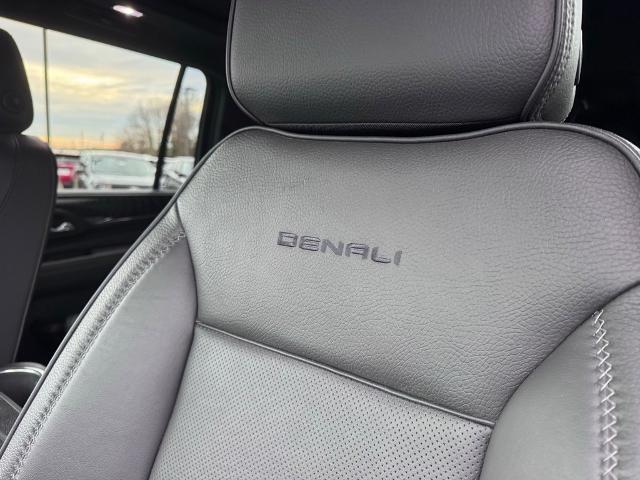 2023 GMC Yukon XL 4WD Denali