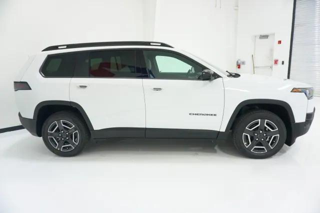2026 Jeep Cherokee Laredo 4x4