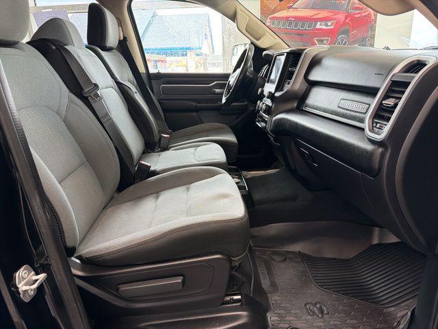 2019 Ram 1500 Big Horn/Lone Star Crew Cab 4x4 5'7" Box