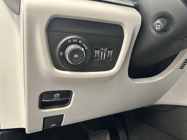 2023 Jeep Grand Cherokee L Summit 4x4