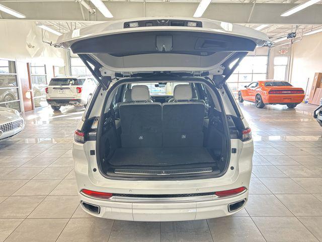 2023 Jeep Grand Cherokee L Summit 4x4