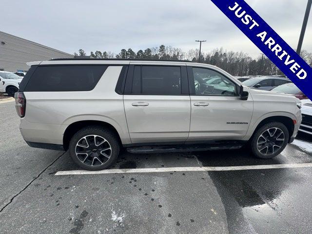 2023 Chevrolet Suburban 4WD RST