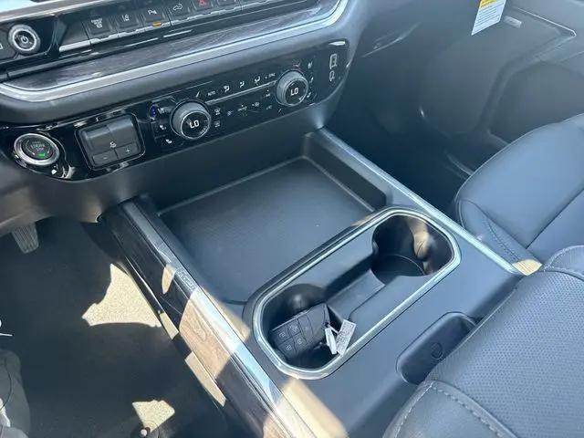 2026 Chevrolet Silverado 2500HD Crew Cab, Standard Bed, LTZ, 4WD