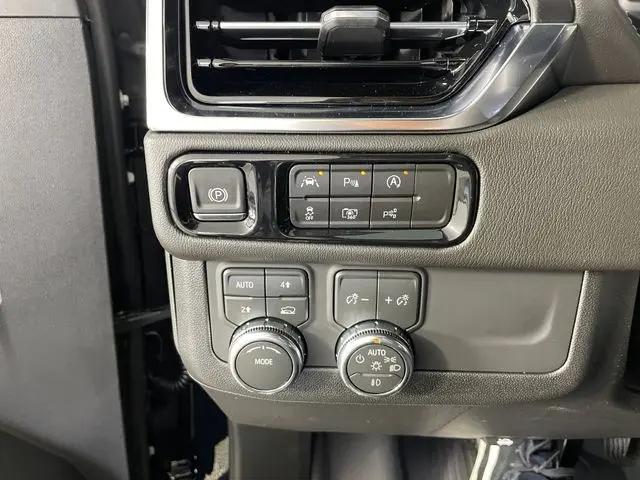 2026 GMC Yukon XL 4WD Denali