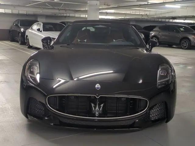 2026 Maserati GranCabrio Standard