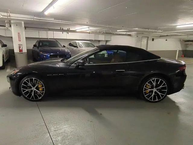 2026 Maserati GranCabrio Standard