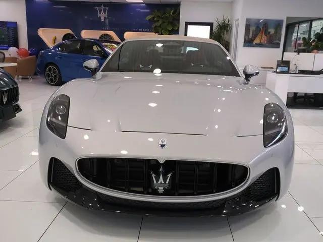2026 Maserati GranCabrio Standard