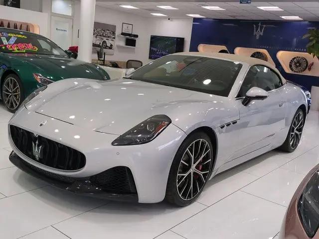 2026 Maserati GranCabrio Standard