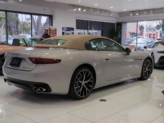2026 Maserati GranCabrio Standard