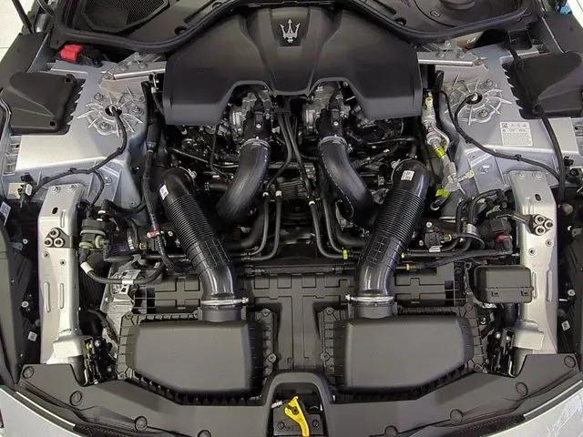 2026 Maserati GranCabrio Standard
