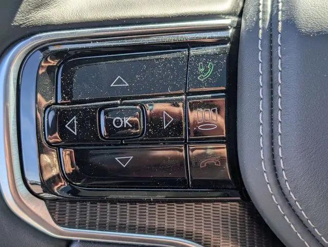 2026 Jeep Grand Wagoneer L Summit Obsidian 4x4