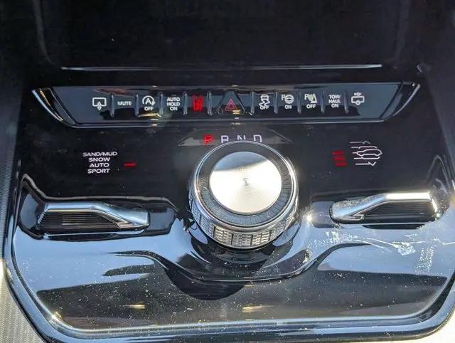 2026 Jeep Grand Wagoneer L Summit Obsidian 4x4