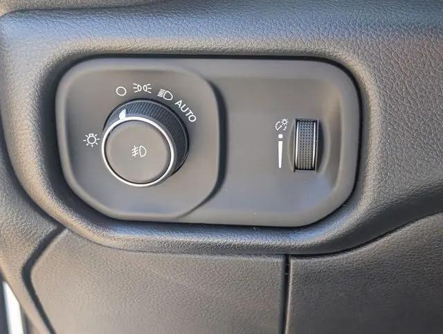 2026 Ram 5500 Tradesman/Big Horn