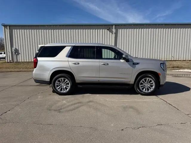2023 GMC Yukon 4WD SLT