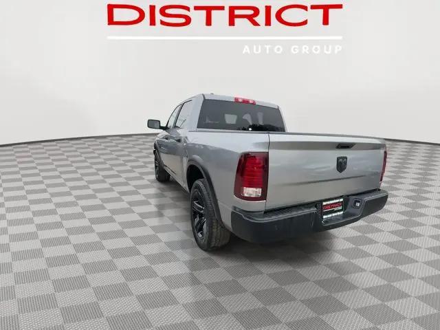 2024 Ram 1500 Classic Warlock Crew Cab 4x2 5'7" Box