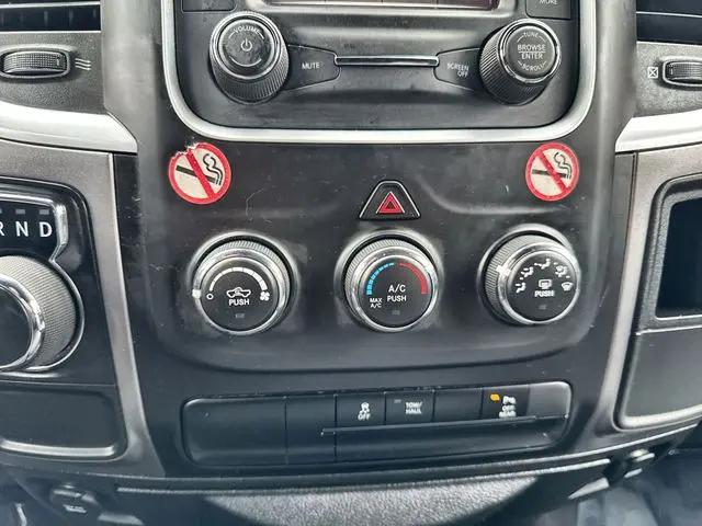 2024 Ram 1500 Classic Warlock Crew Cab 4x2 5'7" Box