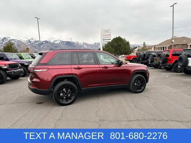 2026 Jeep Grand Cherokee Altitude 4x4
