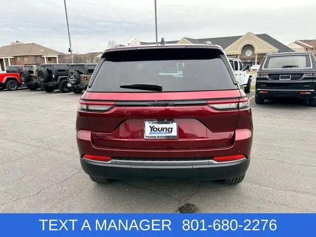 2026 Jeep Grand Cherokee Altitude 4x4