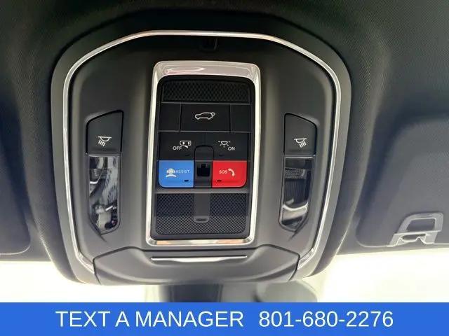 2026 Jeep Grand Cherokee Altitude 4x4