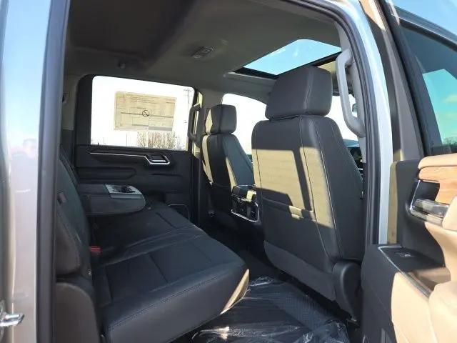2026 GMC Sierra 2500HD Crew Cab, Standard Bed, SLT, 4WD