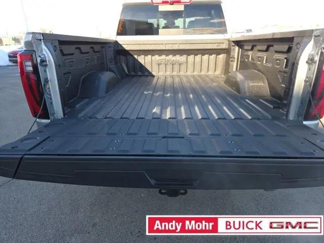 2026 GMC Sierra 2500HD Crew Cab, Standard Bed, SLT, 4WD