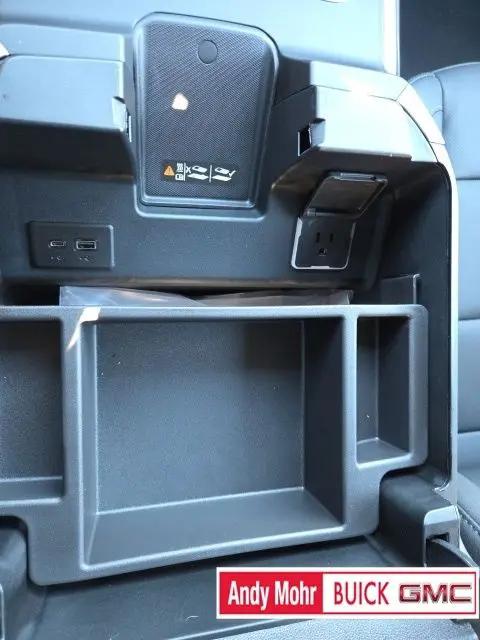 2026 GMC Sierra 2500HD Crew Cab, Standard Bed, SLT, 4WD