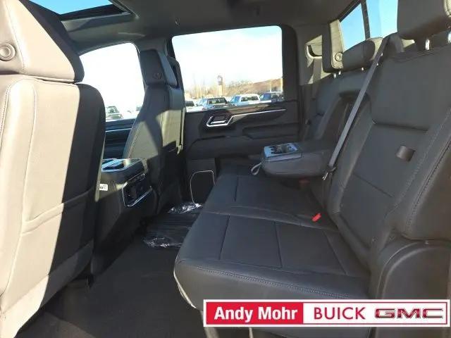 2026 GMC Sierra 2500HD Crew Cab, Standard Bed, SLT, 4WD