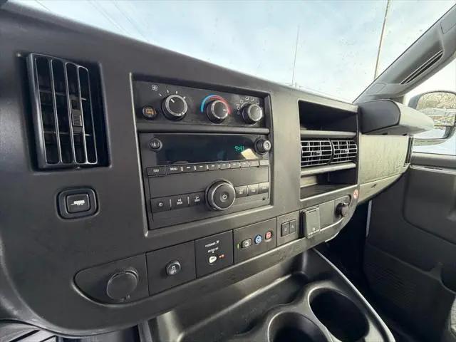 2025 Chevrolet Express Passenger RWD 3500 Extended Wheelbase LT