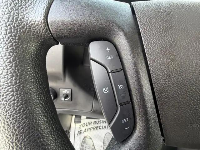 2025 Chevrolet Express Passenger RWD 3500 Extended Wheelbase LT