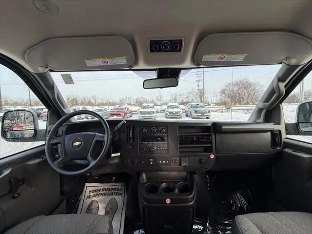 2025 Chevrolet Express Passenger RWD 3500 Extended Wheelbase LT