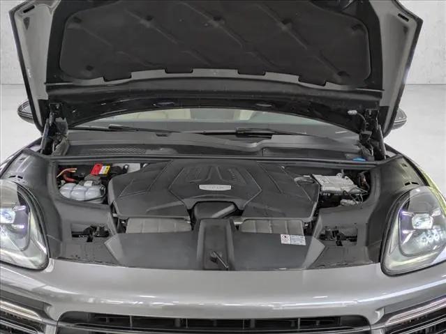 2021 Porsche Cayenne Cayenne