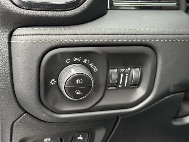 2026 Ram 1500 Limited Crew Cab 4x4 5'7" Box
