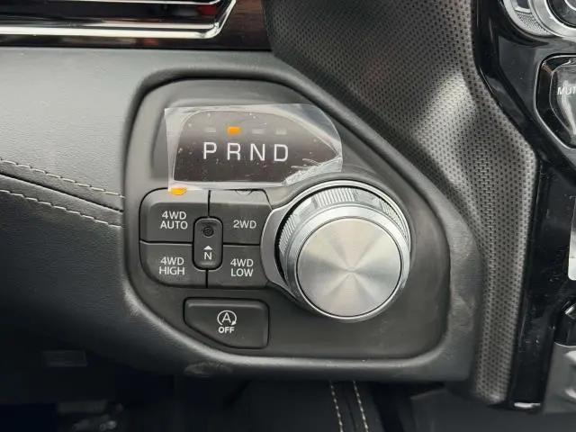 2026 Ram 1500 Limited Crew Cab 4x4 5'7" Box
