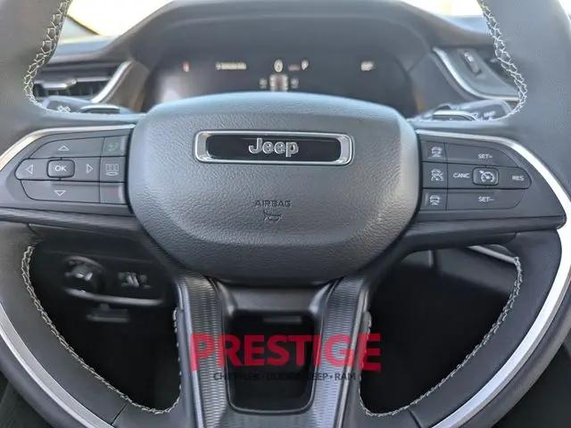 2026 Jeep Grand Cherokee Altitude 4x4