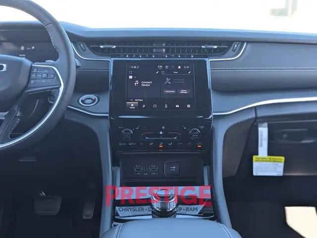 2026 Jeep Grand Cherokee Altitude 4x4